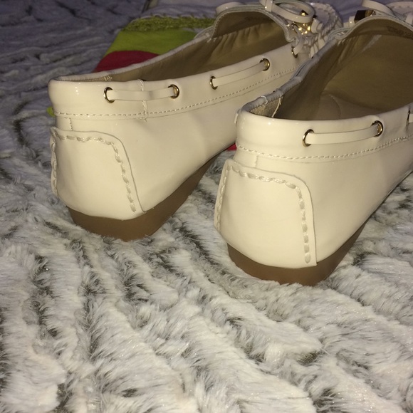 MICHAEL KORS Patent Leather Loafer in Amber - Picture 4 of 7